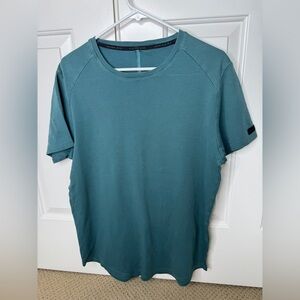 Alphalete Blue Green Workout Lifting Training T-Shirt (Men’s Size Large)